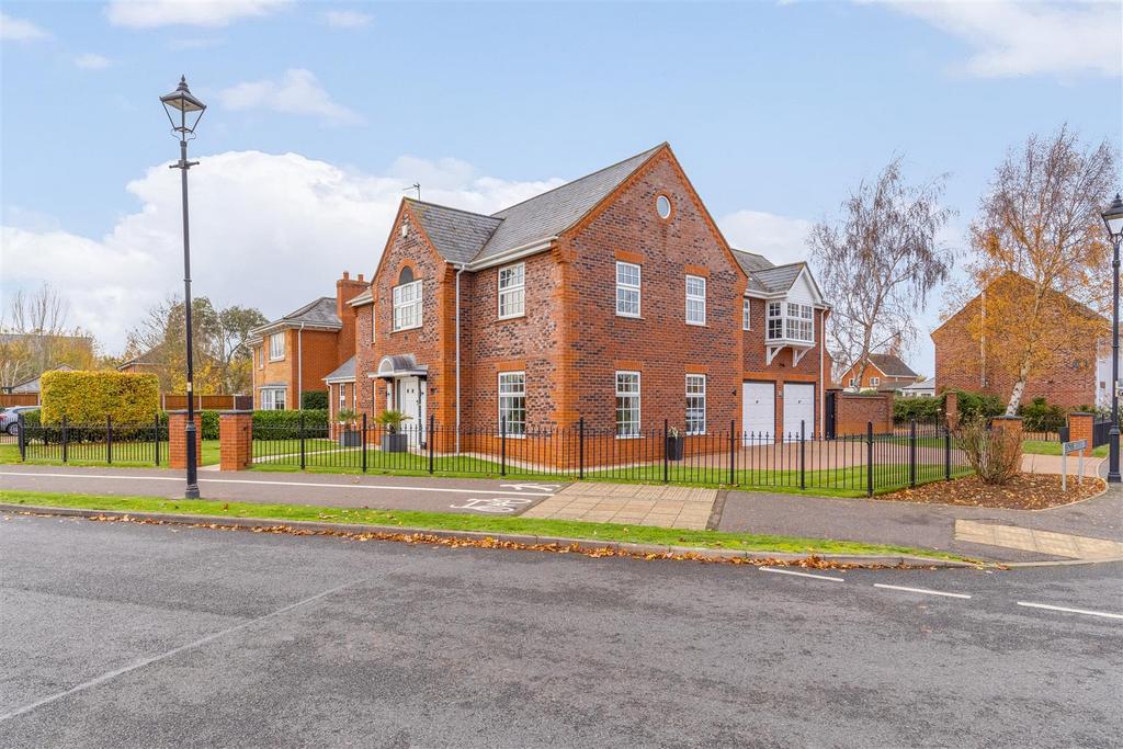 7 Ashton-Hall Drive (Wyberton Fen)-7.jpg