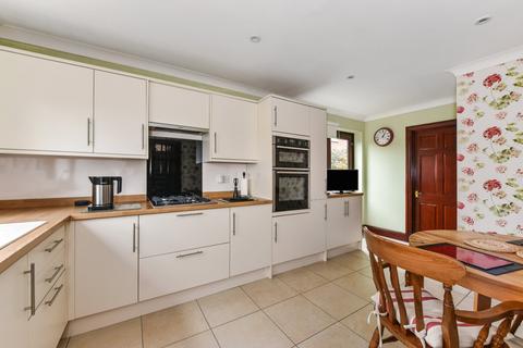 4 bedroom detached house for sale, Winchester Road, Four Marks, Alton, Hampshire