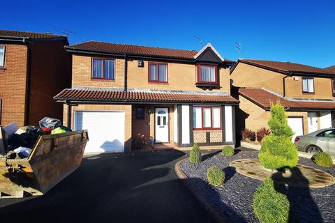 5 bedroom detached house to rent, Westminster Way, Little Benton, Newcastle upon Tyne, NE7