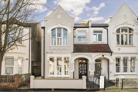 4 bedroom semi-detached house for sale, Willcott Road, London W3