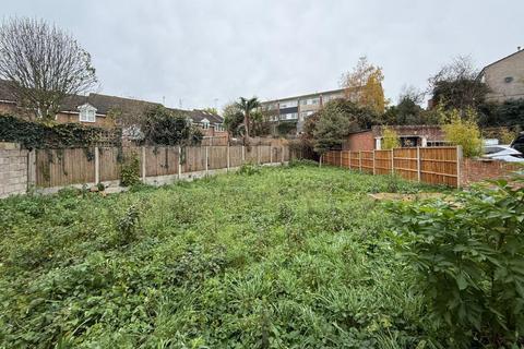 3 bedroom semi-detached house for sale, 10 Derwent Close, Dartford, Kent, DA1 2TT