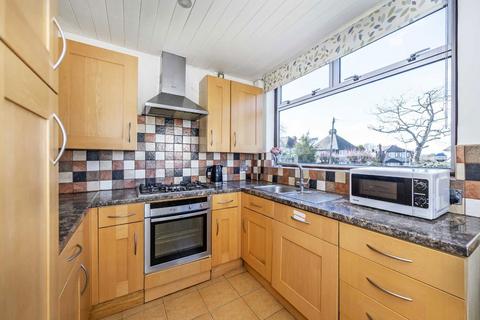 4 bedroom semi-detached house to rent, Marsh Lane, London NW7