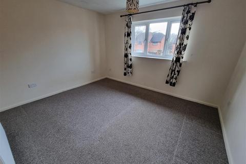 2 bedroom terraced house to rent, Dunlin Drive, Kidderminster DY10