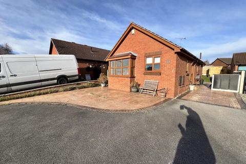 2 bedroom bungalow to rent, Dale Mews, Pontefract, WF8