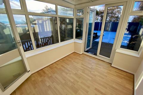 29 Arnold Avenue, Gonerby Hill Foot, Grantham, NG31 8HN