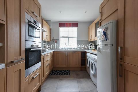 2 bedroom apartment to rent, Cornwall Gardens, Kensington SW7