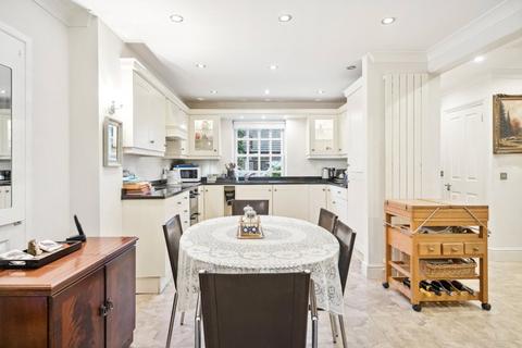 Rocky River Cottage Station Road, Marlow, SL7 1NW