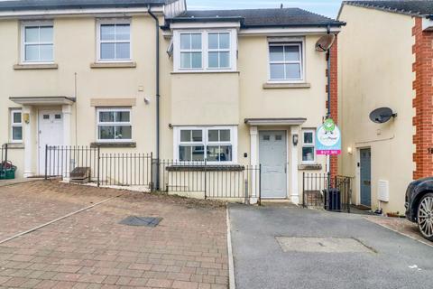 3 bedroom end of terrace house for sale, Boards Court, Bideford EX39