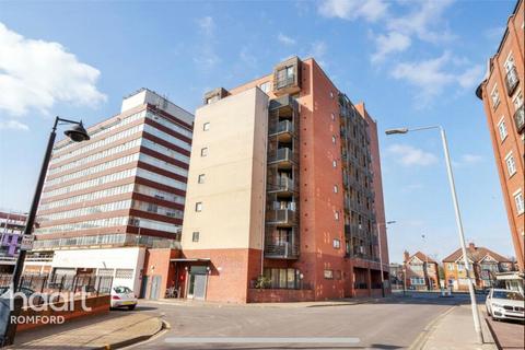 2 bedroom apartment for sale, Emma House, Romford, RM1 1XJ