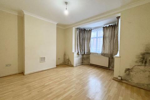 2 bedroom flat for sale, 8 Parkwood Flats, Oakleigh Road North, Whetstone, London, N20 0RX