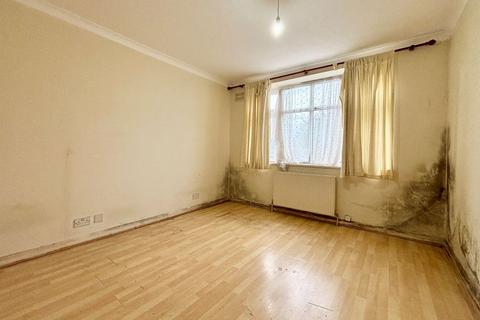 2 bedroom flat for sale, 8 Parkwood Flats, Oakleigh Road North, Whetstone, London, N20 0RX