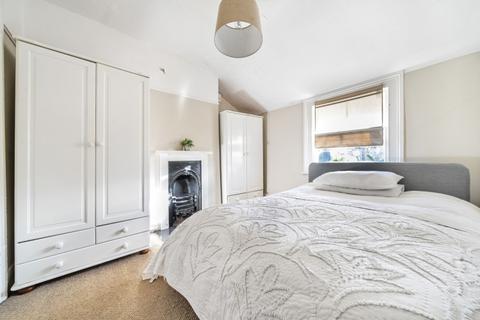 2 bedroom flat to rent, Blackheath Grove Blackheath SE3