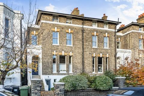 2 bedroom flat to rent, Blackheath Grove Blackheath SE3