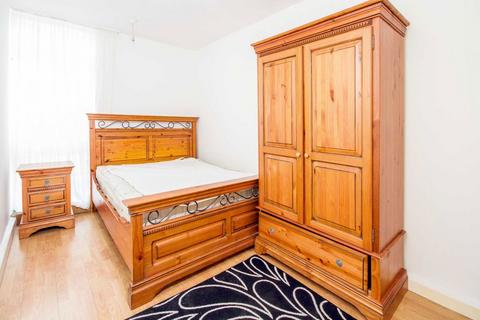 1 bedroom flat for sale, Brunswick Centre, London WC1N