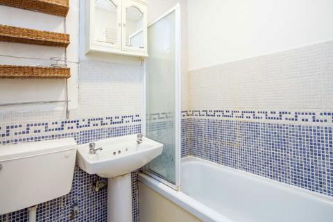 1 bedroom flat for sale, Brunswick Centre, London WC1N