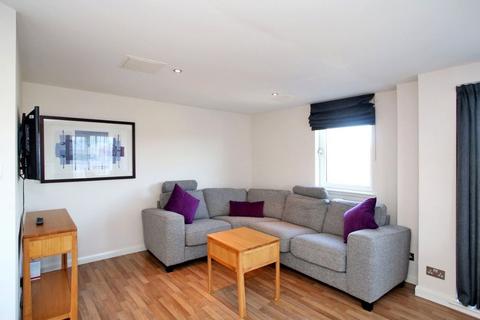 2 bedroom flat to rent, Queens Highlands, Aberdeen, AB15