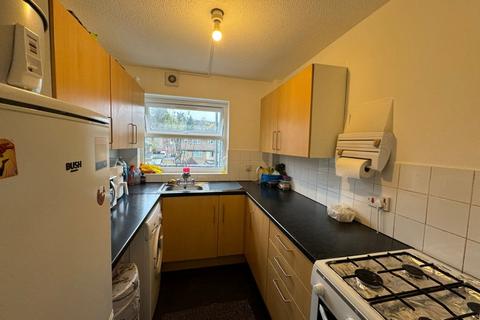 2 bedroom flat to rent, Milldun Way, High Wycombe