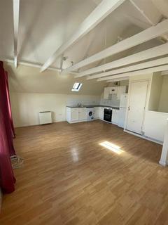 1 bedroom flat to rent, Tindal Street, Chelmsford