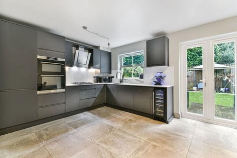 13 Greenacres, Lower Kingswood, Tadworth, KT20 7EL