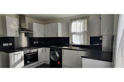 2 bedroom flat to rent, Glynrhondda Street, Cathays, Cardiff