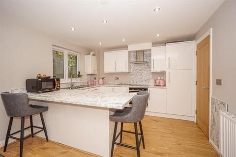 32 Downey Close, St Leonards-on-sea, TN37 7LJ