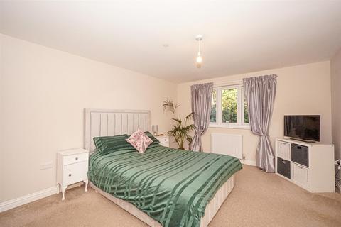 32 Downey Close, St Leonards-on-sea, TN37 7LJ
