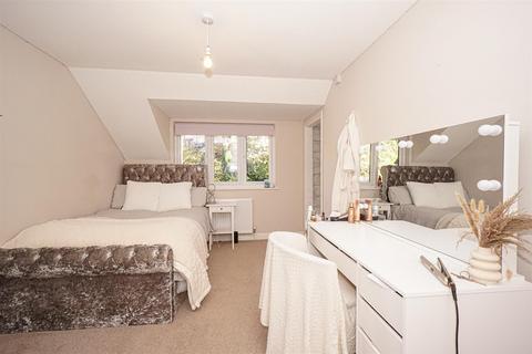 32 Downey Close, St Leonards-on-sea, TN37 7LJ