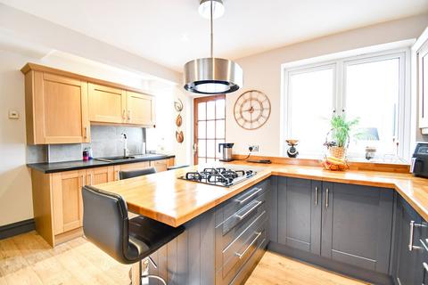 2 bedroom terraced house for sale, Acacia Road, Bedford, MK42