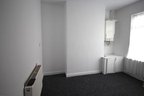 2 bedroom house to rent, Parkfield Avenue,  Manchester