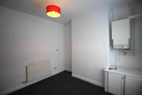 2 bedroom house to rent, Parkfield Avenue,  Manchester