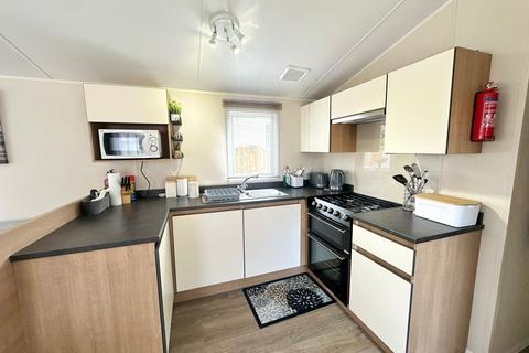 2 bedroom static caravan for sale, Carnforth Lancashire