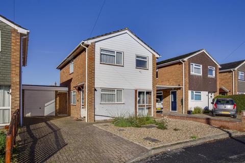 3 bedroom link detached house for sale, Harries Way, Holmer Green High Wycombe HP15