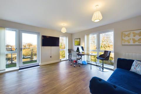 2 bedroom apartment for sale, Hornbeam Place, Arborfield Green, Reading, Berkshire, RG2