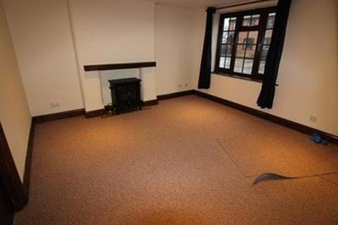 2 bedroom house to rent, Rugby Close, Market Harborough