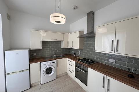 1 bedroom flat to rent, McNeil Street, Larkhall ML9