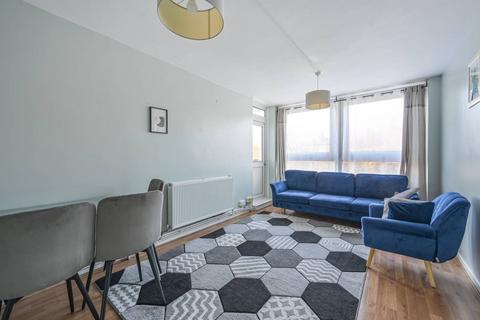 1 bedroom flat for sale, Perry Court, Tottenham, London, N15