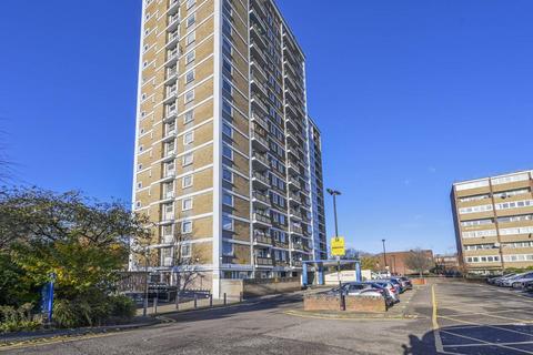 1 bedroom flat for sale, Perry Court, Tottenham, London, N15