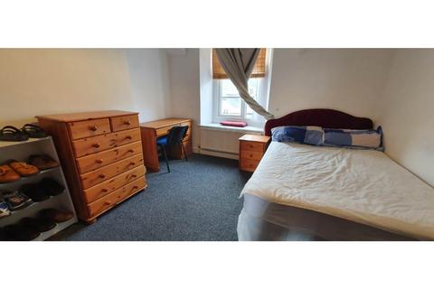 3 bedroom flat to rent, Glynrhondda Street, Cathays, Cardiff