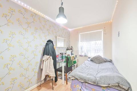 2 bedroom flat for sale, Rookery Way, Colindale, London, NW9