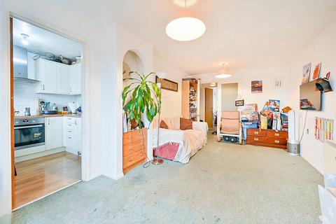 2 bedroom flat for sale, Cotton Avenue, Acton, London, W3