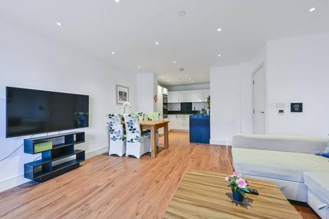 2 bedroom flat for sale, Queensland Road, Islington, London, N7