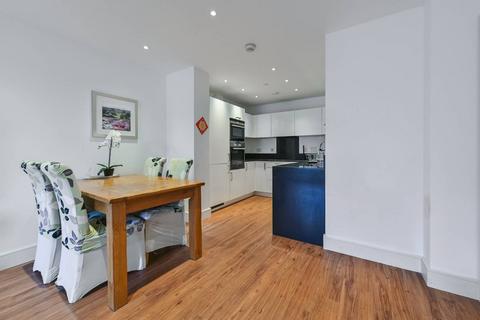 2 bedroom flat for sale, Queensland Road, Islington, London, N7