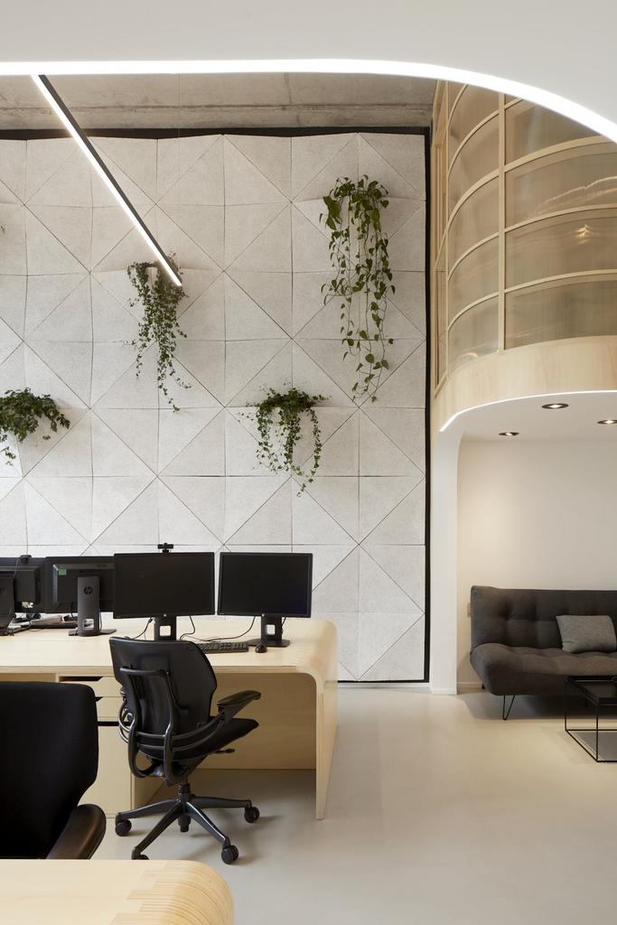 MClayton 21056 SCE 008.jpg