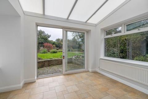 3 bedroom detached house for sale, Dundale Road, Tring