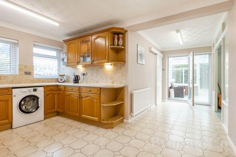 3 bedroom detached bungalow for sale, Laundry Lane, Norwich NR7