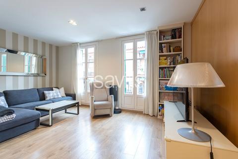 3 bedroom apartment, Apartment For Sale In Les Corts