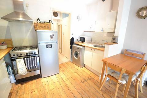 1 bedroom flat to rent, Coniston Road, London N10