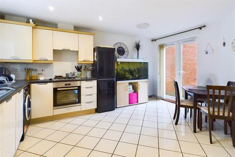 3 bedroom townhouse for sale, Tannin Crescent, Nottingham NG6