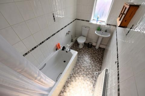 5 bedroom flat to rent, Mayville Road