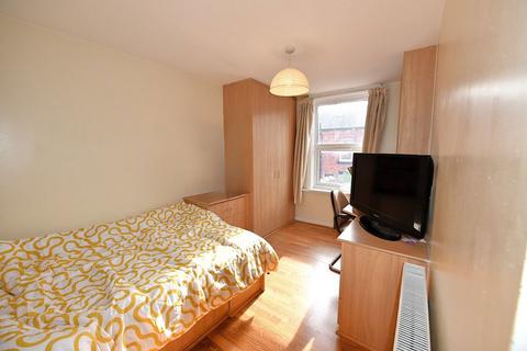 5 bedroom flat to rent, Mayville Road